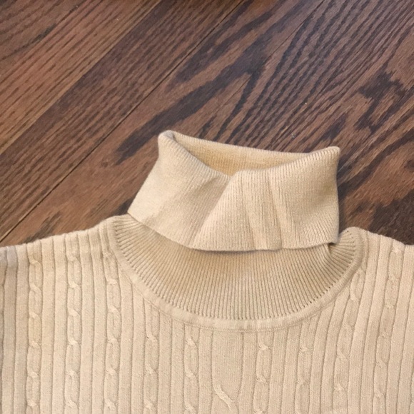 * 2 for 30 * Women’s Top - Picture 3 of 4